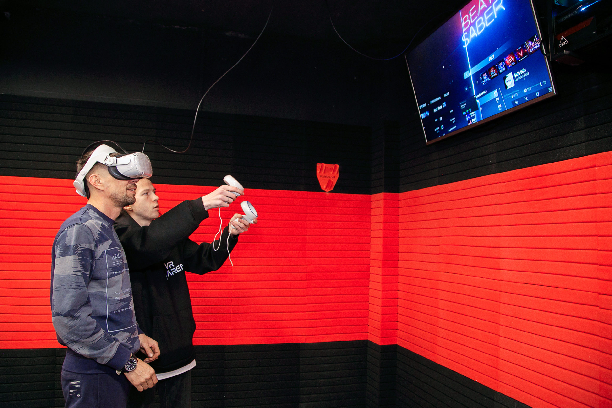 Игра в шлемах виртуальной реальности