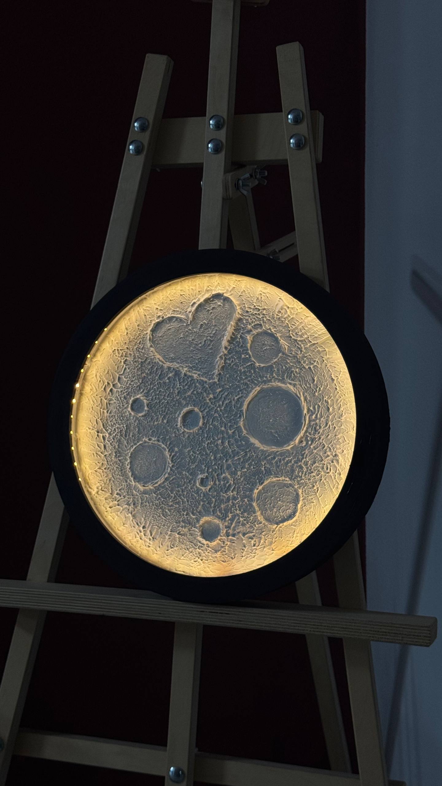 Мастер-класс по созданию ночника "Луна"